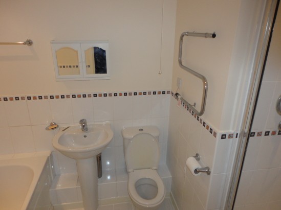 Dominion Close, Hounslow - Photo 9